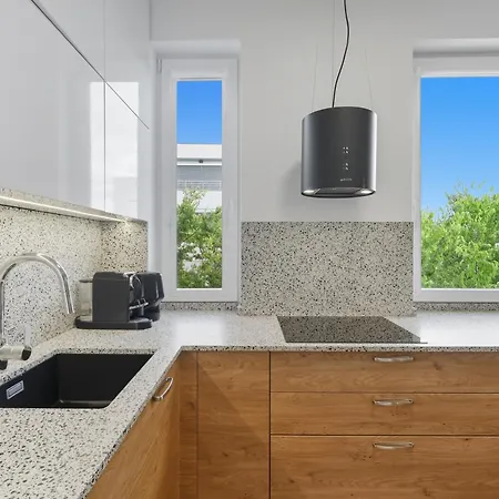 Διαμέρισμα Elegant Terrace - Heart Of Old Town *