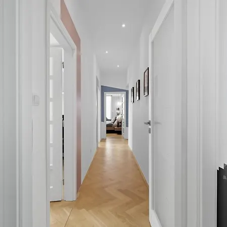 Elegant Terrace - Heart Of Old Town Μπρατισλάβα