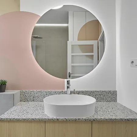 Elegant Terrace - Heart Of Old Town