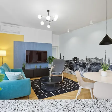 Διαμέρισμα Elegant Terrace - Heart Of Old Town