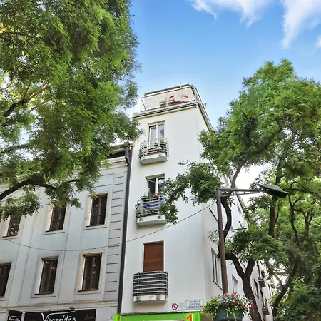 Elegant Terrace - Heart Of Old Town