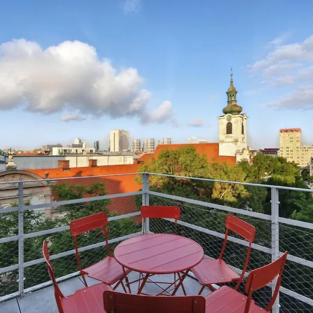 Elegant Terrace - Heart Of Old Town